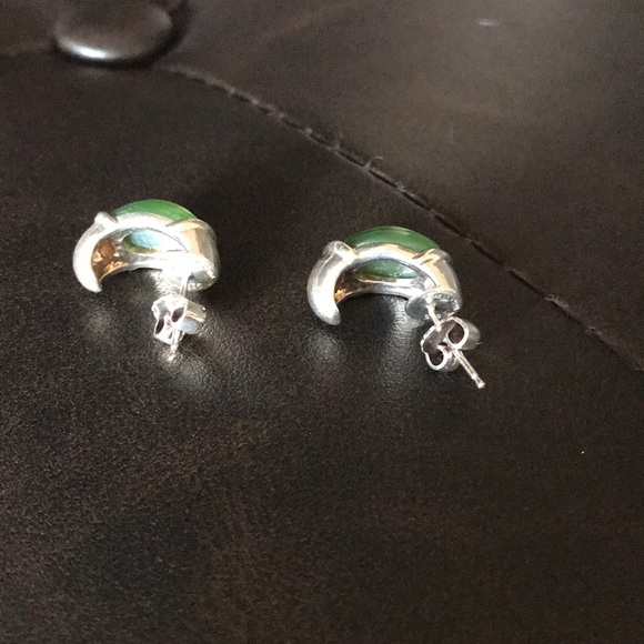 Vintage Green Earrings - Picture 6 of 6